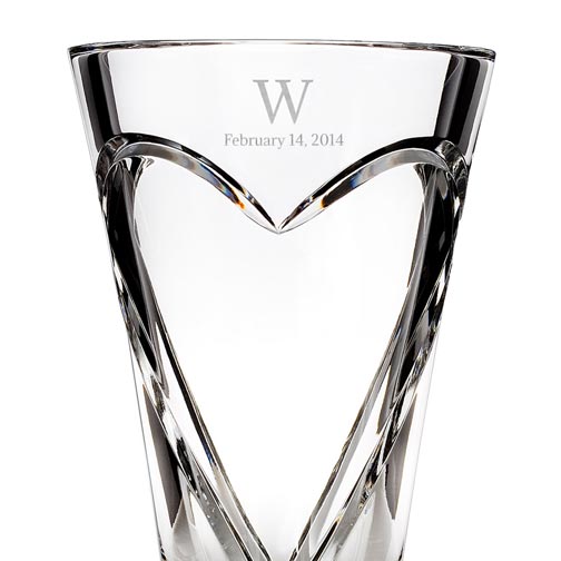 Not sure what to gift your employees for special occasions? Let us help you find the perfect way to recognize their accomplishments with Crystal Vases.