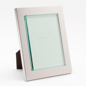 Looking to reward an employee for a work accomplishment or to encourage camaraderie in the workplace? We’ll help you with a Glass Picture Frame today!